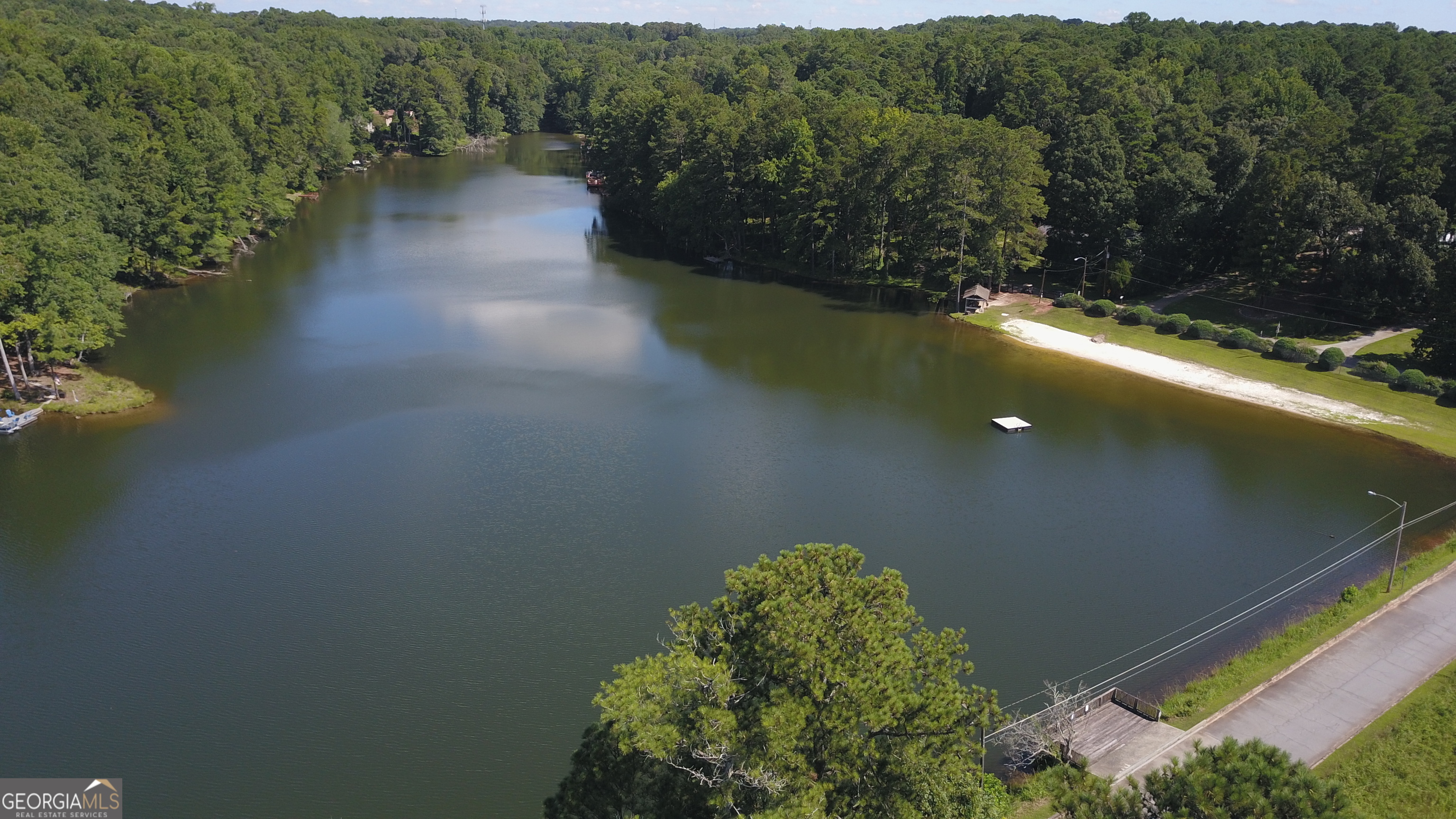 484 Kenilworth CIR