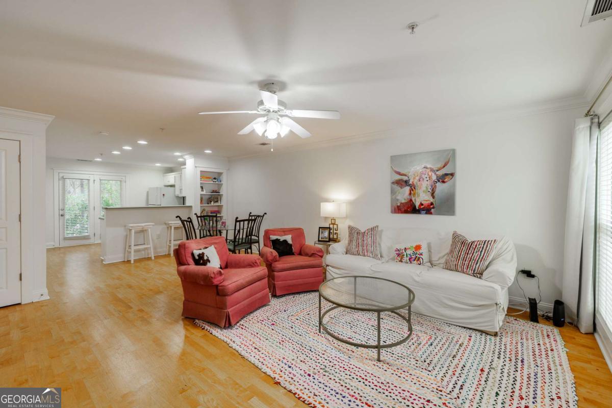 490 Barnett Shoals RD 207