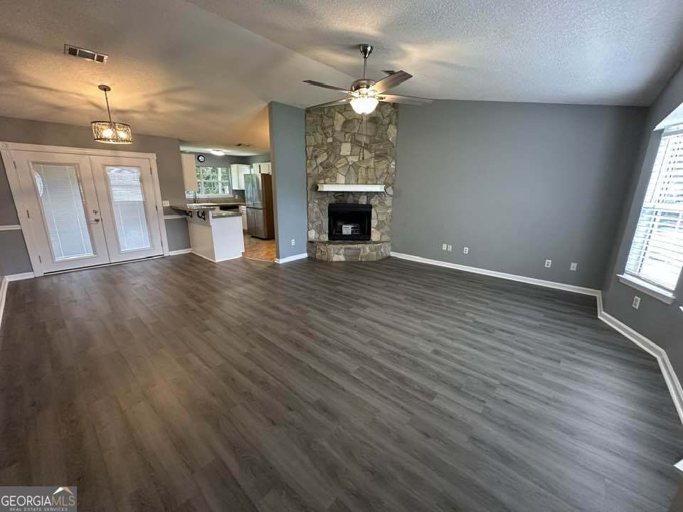 160 Lake Wellington DR
