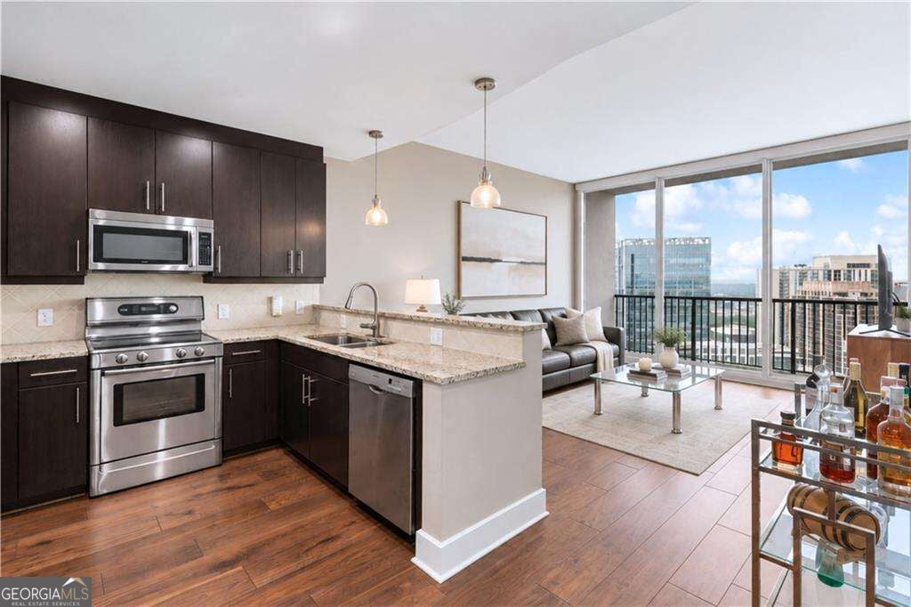 1080 Peachtree ST 3201