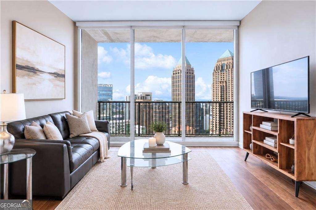 1080 Peachtree ST 3201