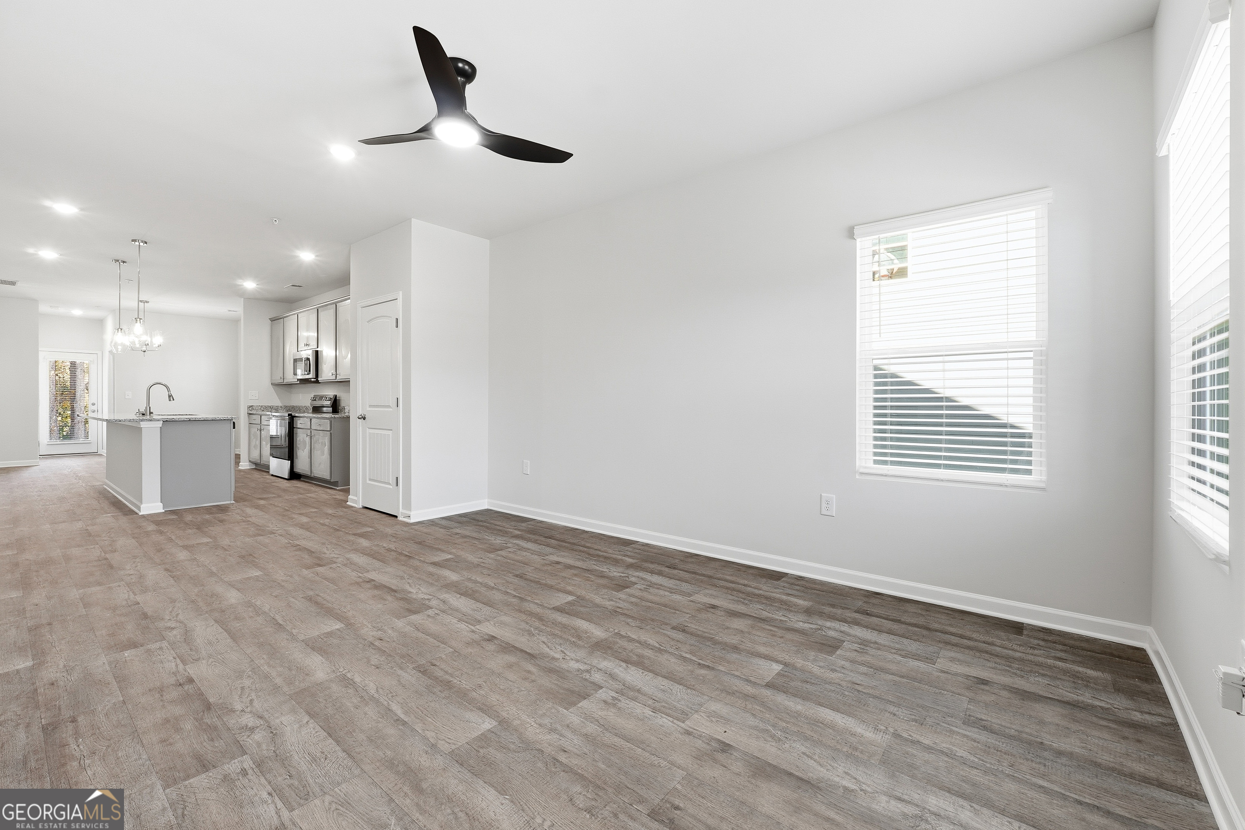 8373 Columbia CT LOT 11