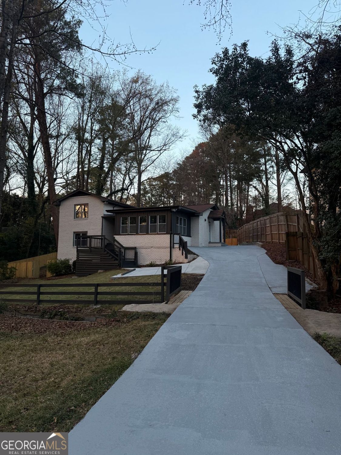 2338 GREENGLADE RD NE