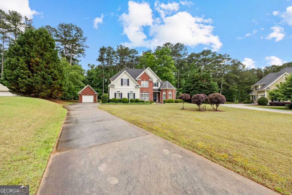 Photo of 120 Shank Hill Ridge Rdg, Tyrone, GA 30290 (MLS # 10771198)