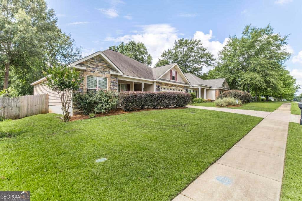 Photo of 103 Weatherwood Road, Kathleen, GA 31047 (MLS # 10808366)