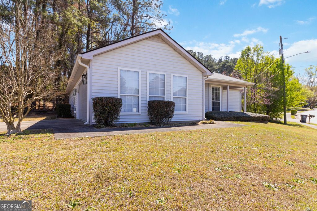 Photo of 1501 Colt Ridge Lane SE, Mableton, GA 30126 (MLS # 10715895)
