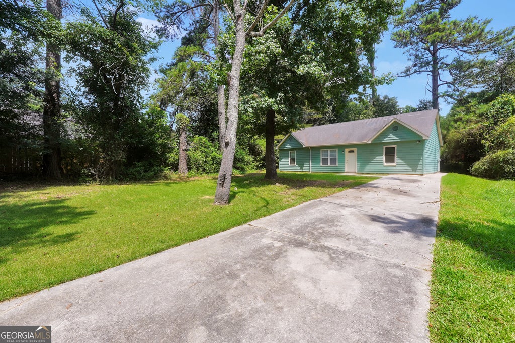 Photo of 9202 Fairway Court, Riverdale, GA 30274 (MLS # 10822906)