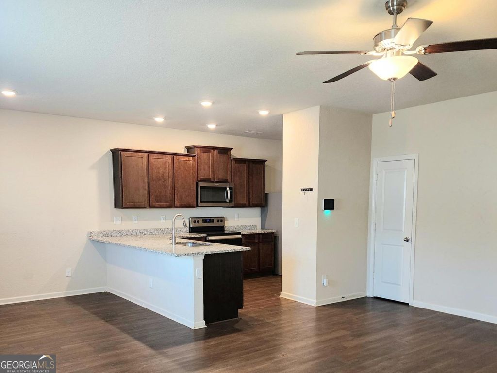 Photo of 2981 Cleburne Terrace, Hampton, GA 30228 (MLS # 10691860)