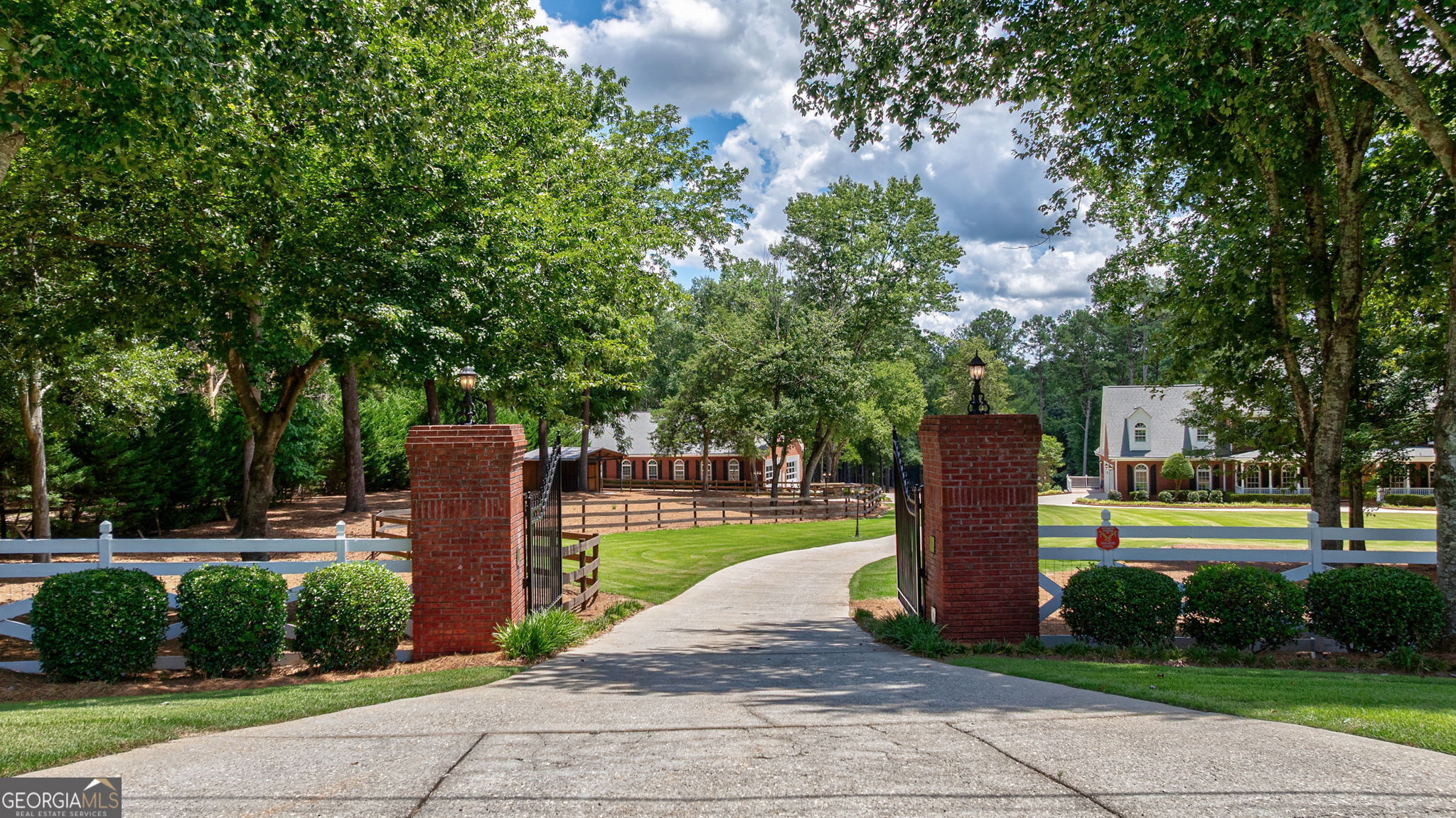 2391 Rabbit Farm CIR