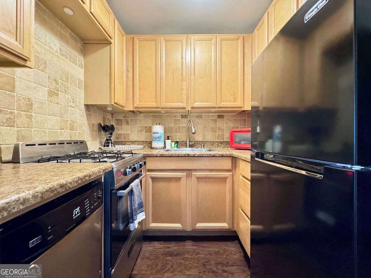 215 Piedmont AVE NE 301, 404, 807, 1003, 1004