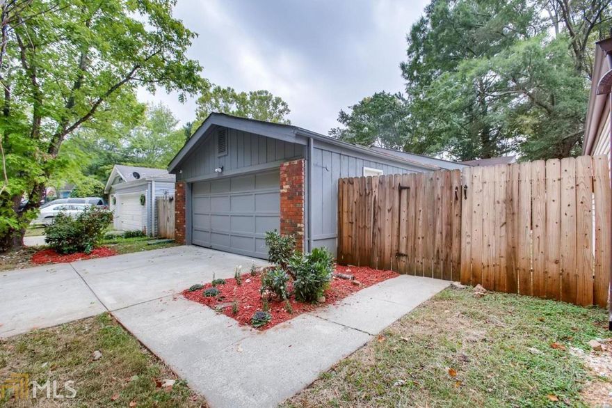 Wonderful renovated home in close-in East Cobb. *** $2,000 in Seller Paid Closing Costs for an offer accepted by Nov. 17th! *** New kitchen with shaker style cabinetry, granite countertops, and stainless steel appliances. Den with stacked stone fireplace overlooks private courtyard area. Light filled dining area. Master bedroom overlooks the backyard and features an updated bath with rainfall shower. Two additional bedrooms and updated hall bathroom. Private backyard with patio. New wide plank flooring and paint throughout. New water heater. Two car garage with storage and attic space.
