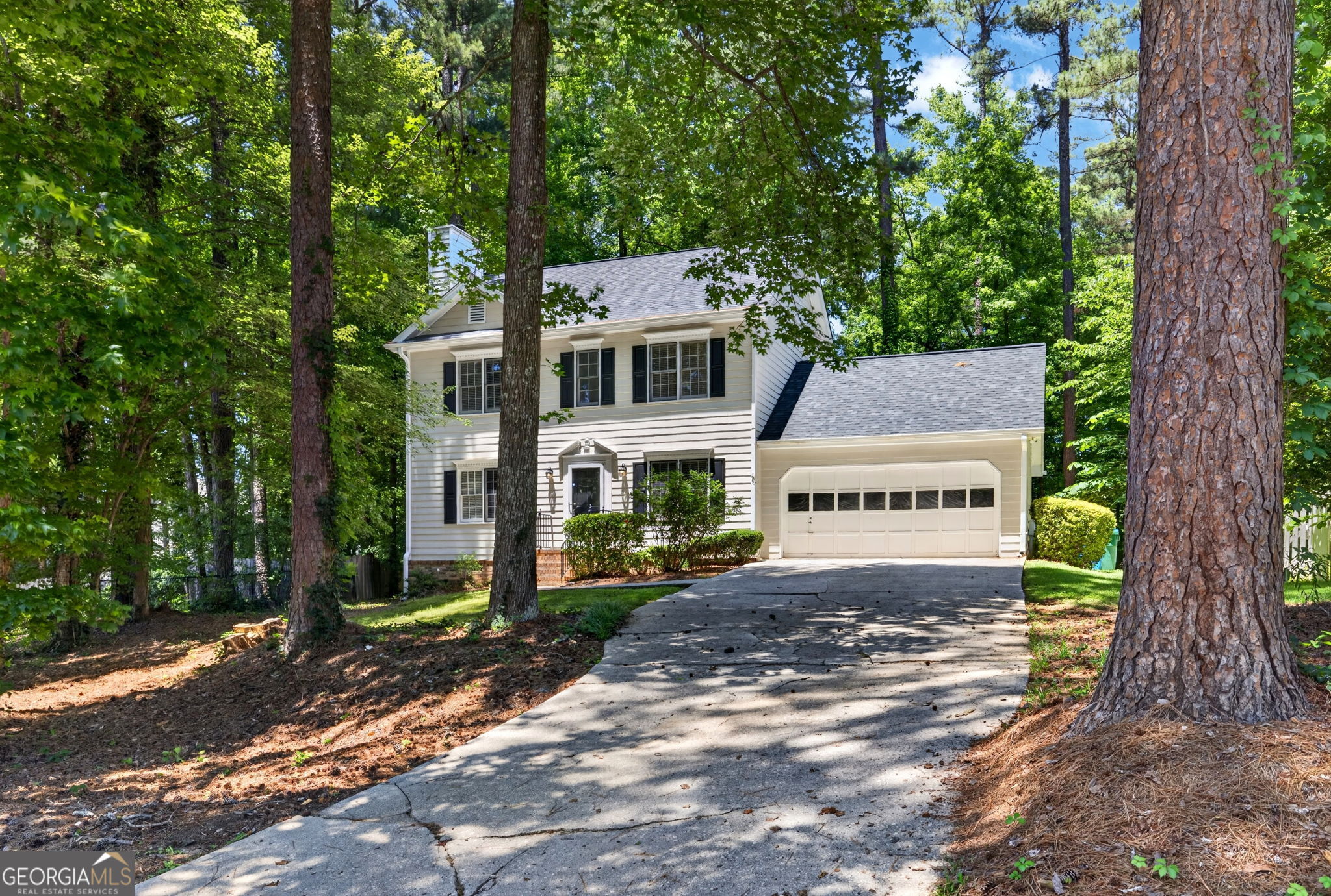 3359 Woodrock LN