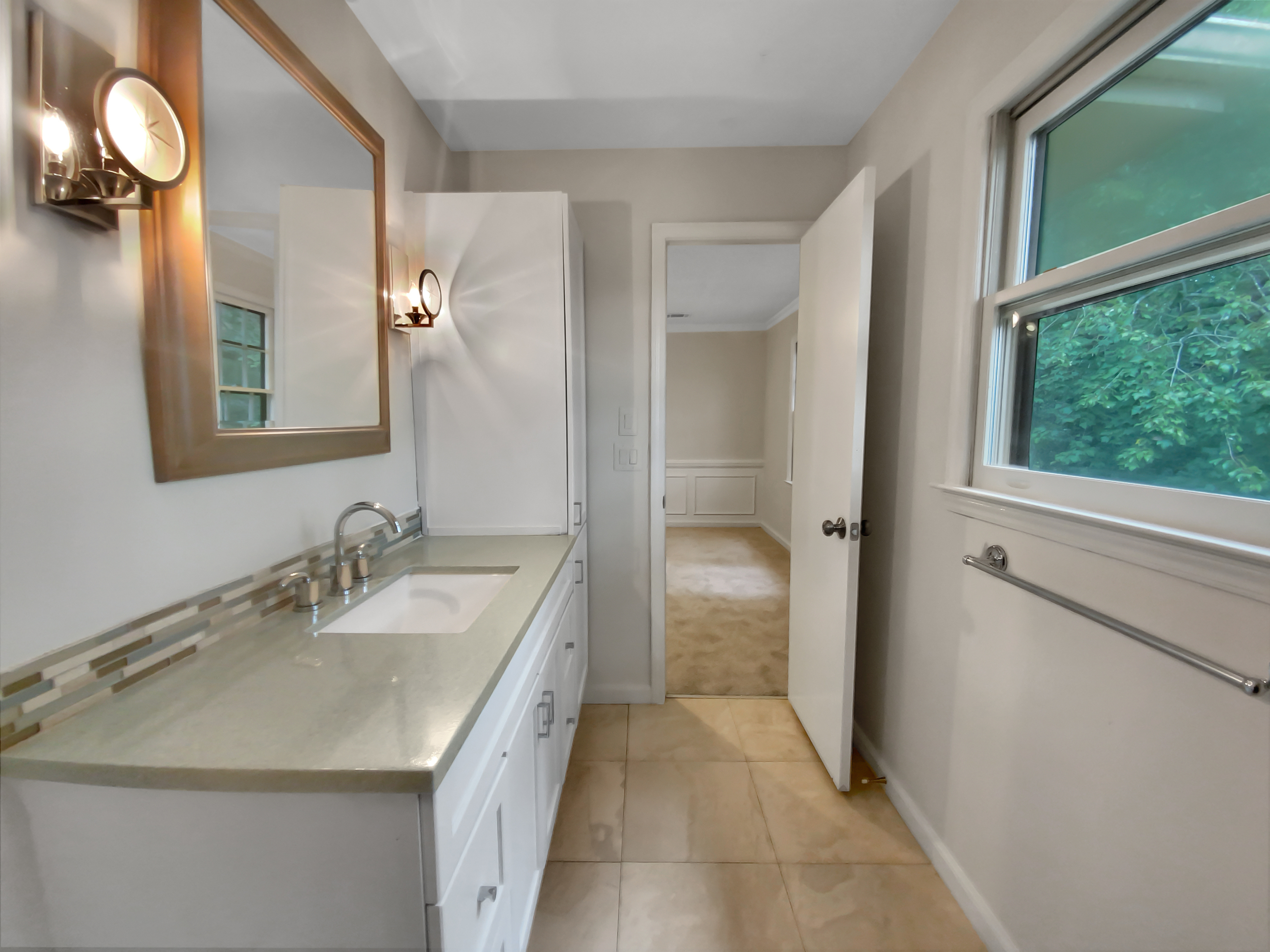SUMMIT CHASE - Residential