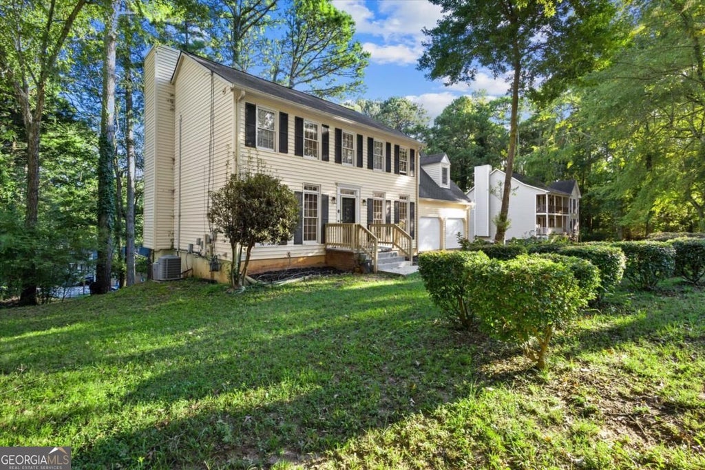 Photo of 2092 Plantation Road, Lawrenceville, GA 30044 (MLS # 10856127)