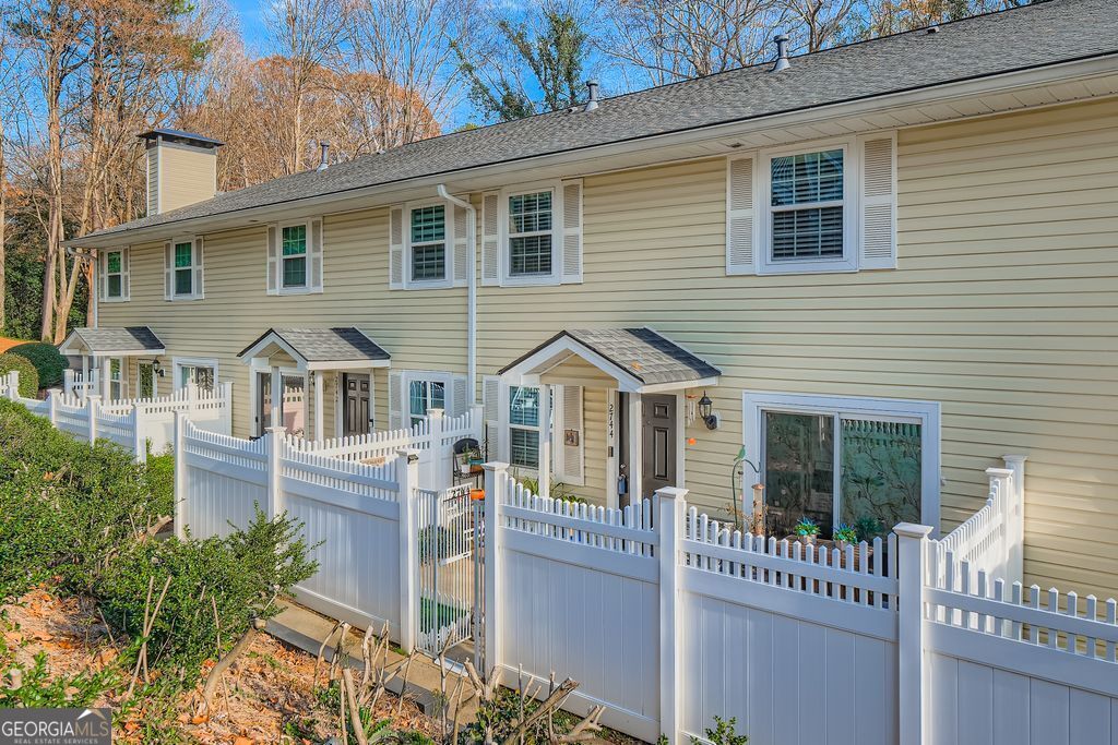 2744 St Augustine TRL SE