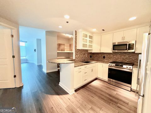 Photo of 3338 Peachtree Road NE #1905, Atlanta, GA 30326 (MLS # 10648867)