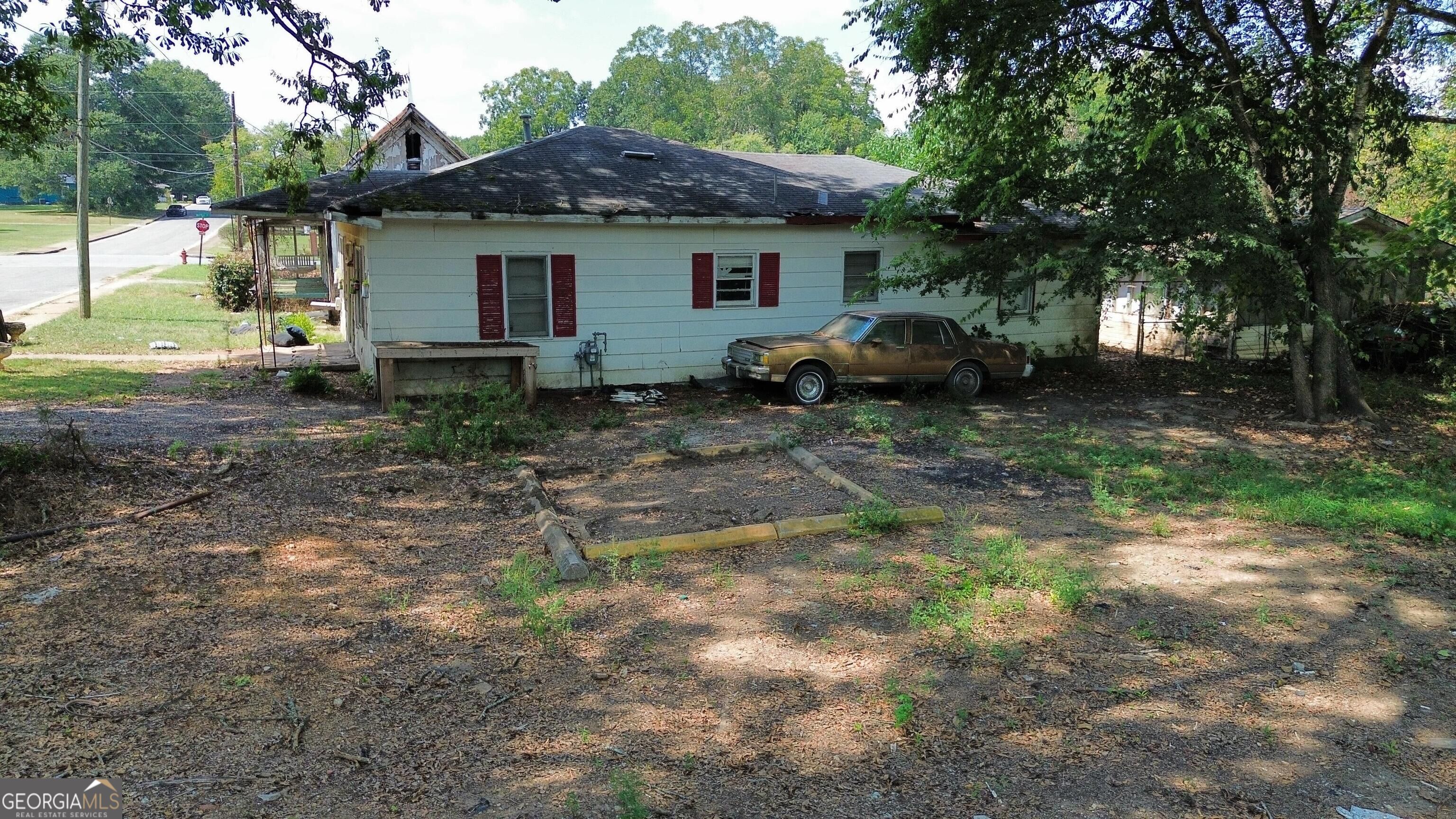 833 Cleo ST