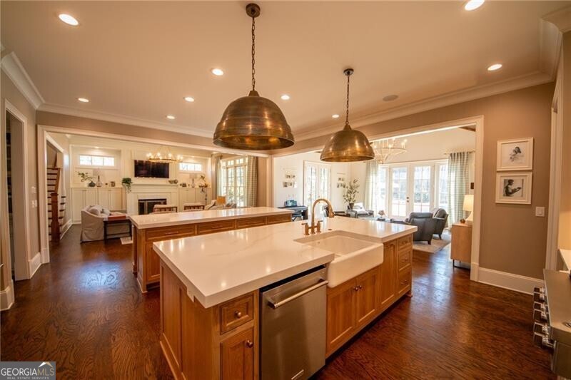 4184 Thompson Mill RD