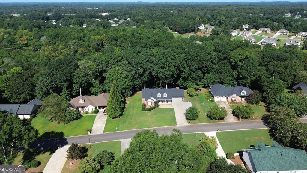Photo of 31 Cliffhanger Pointe SW, Euharlee, GA 30120 (MLS # 10830007)