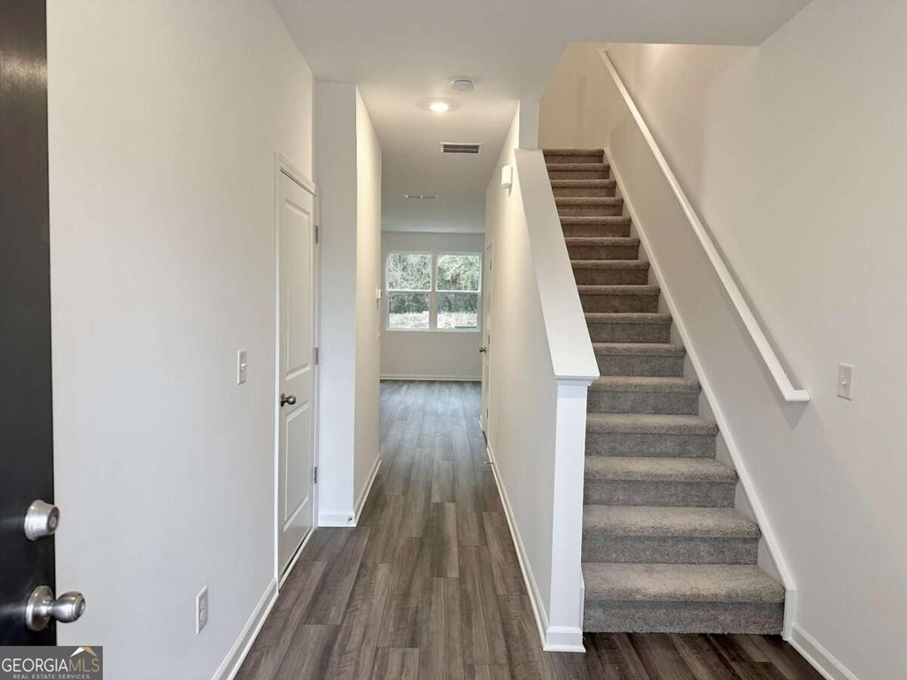 Photo of 174 Alpha Drive, Cartersville, GA 30120 (MLS # 10870900)