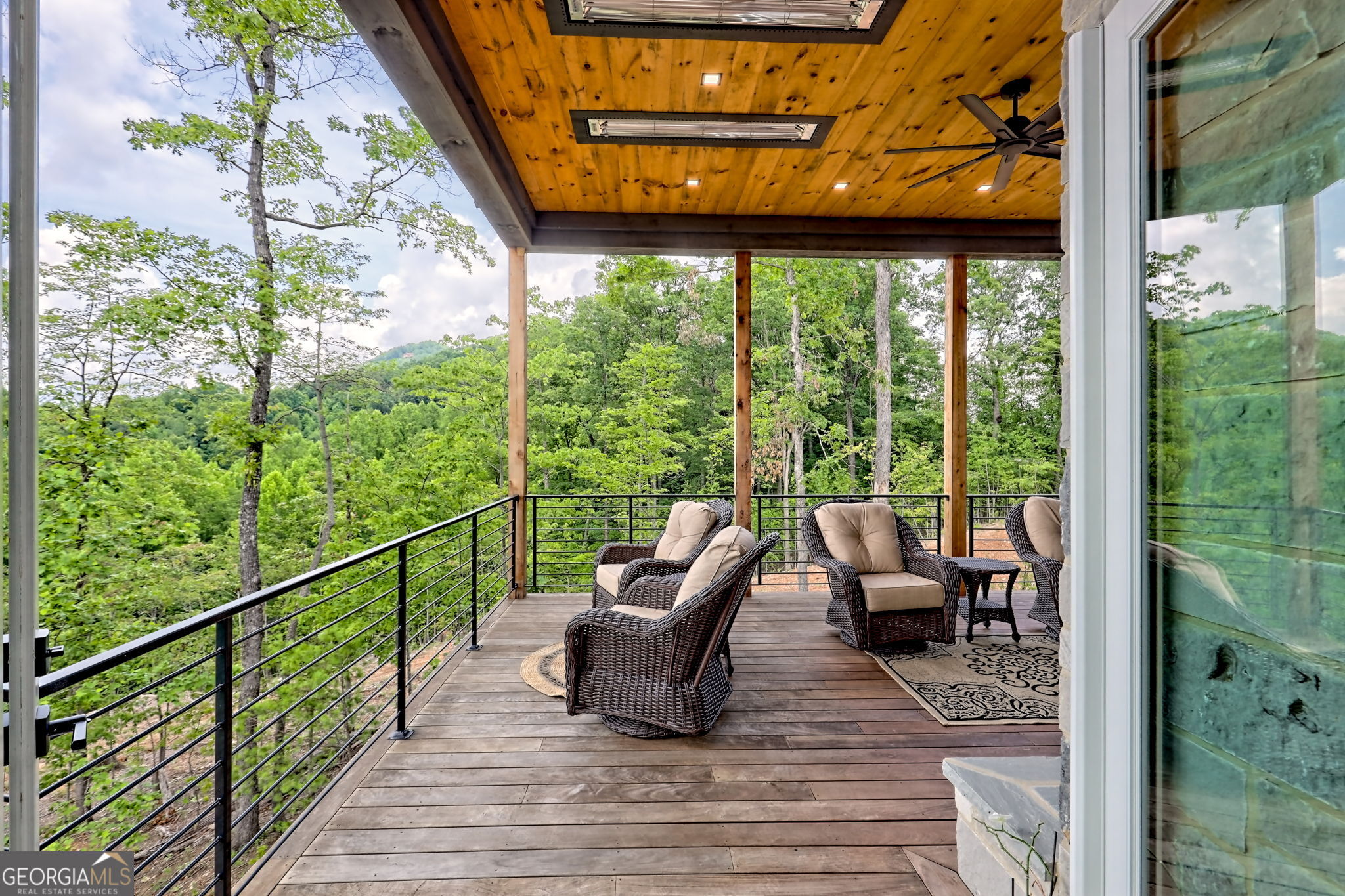Charlie Mountain Community - Residential