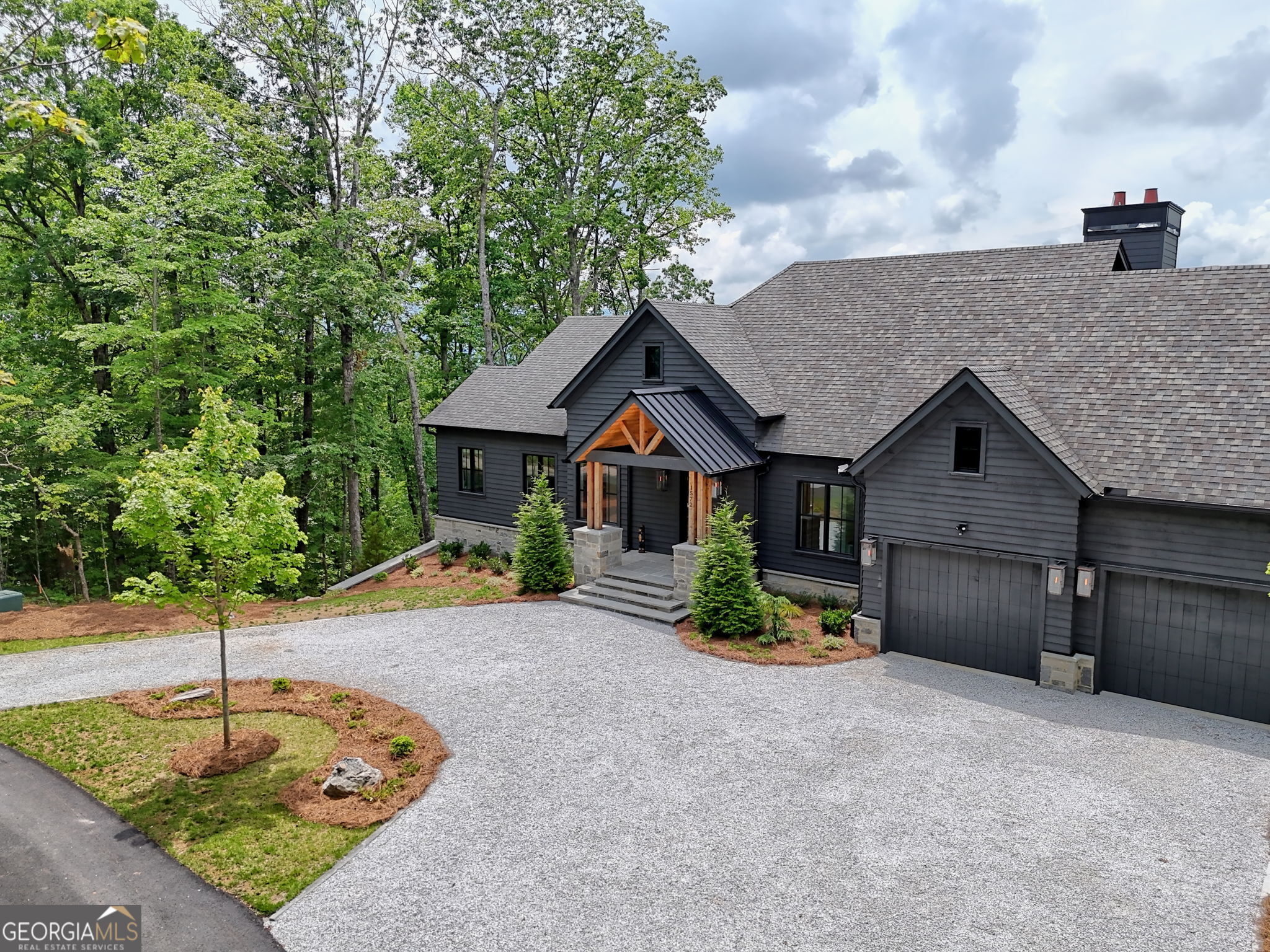 Charlie Mountain Community - Residential