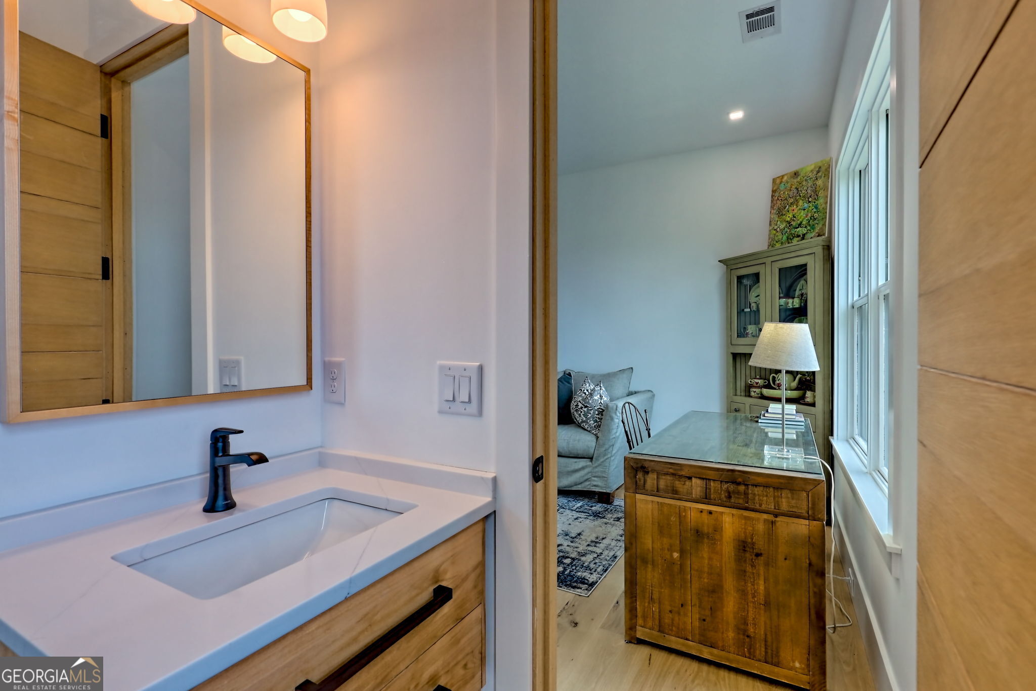 Charlie Mountain Community - Residential