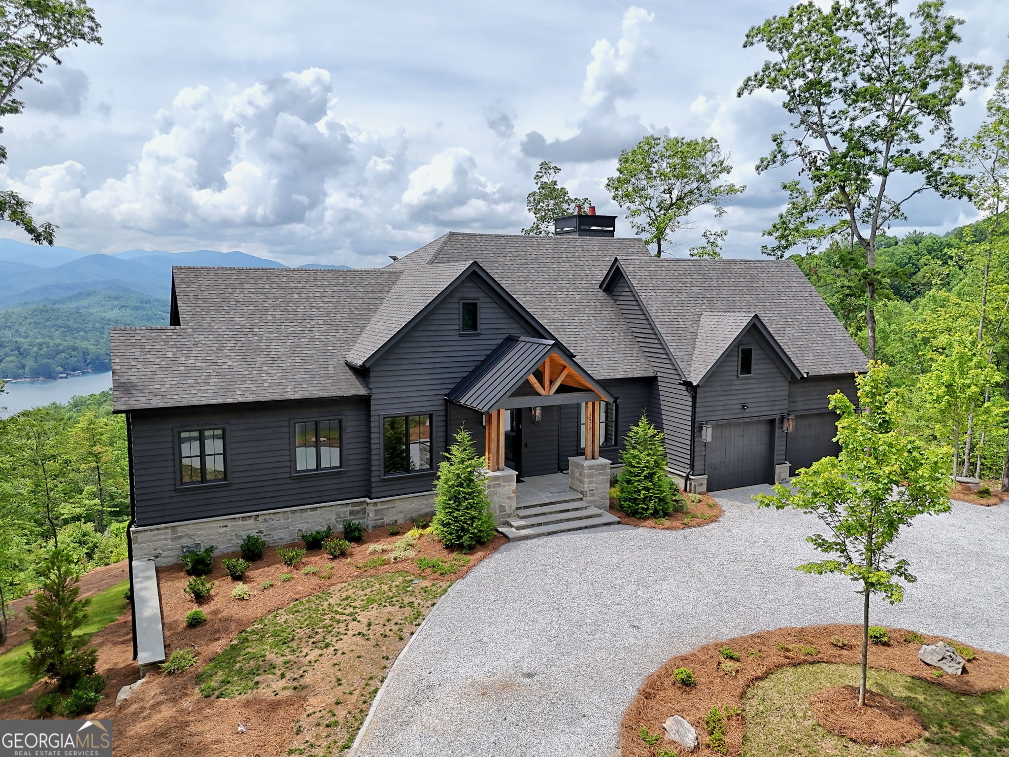 Charlie Mountain Community - Residential