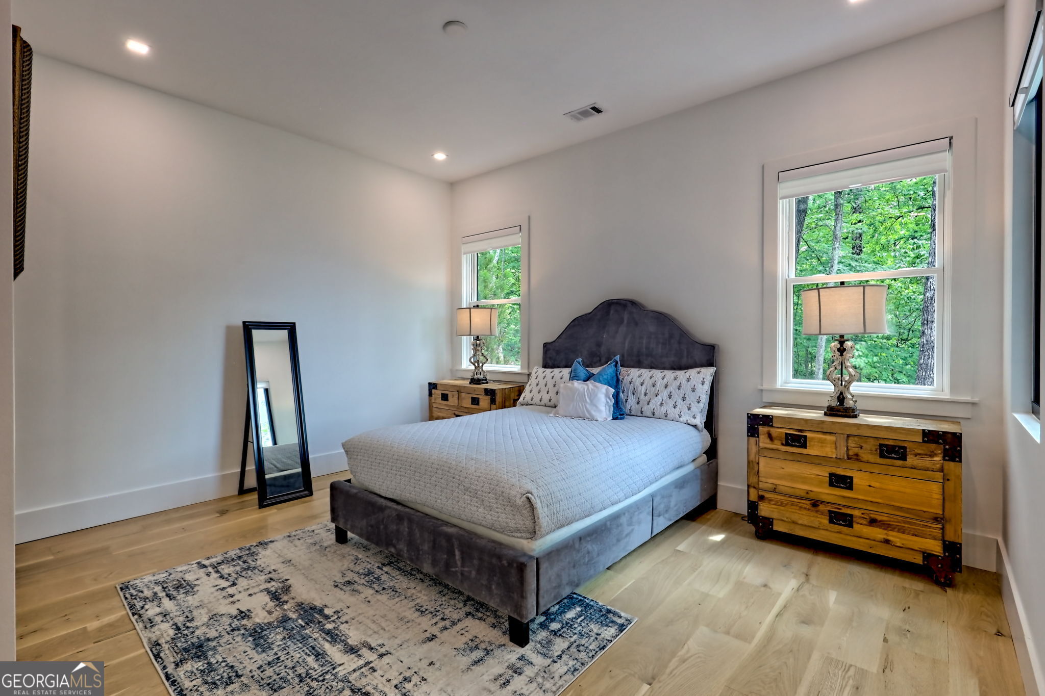 Charlie Mountain Community - Residential