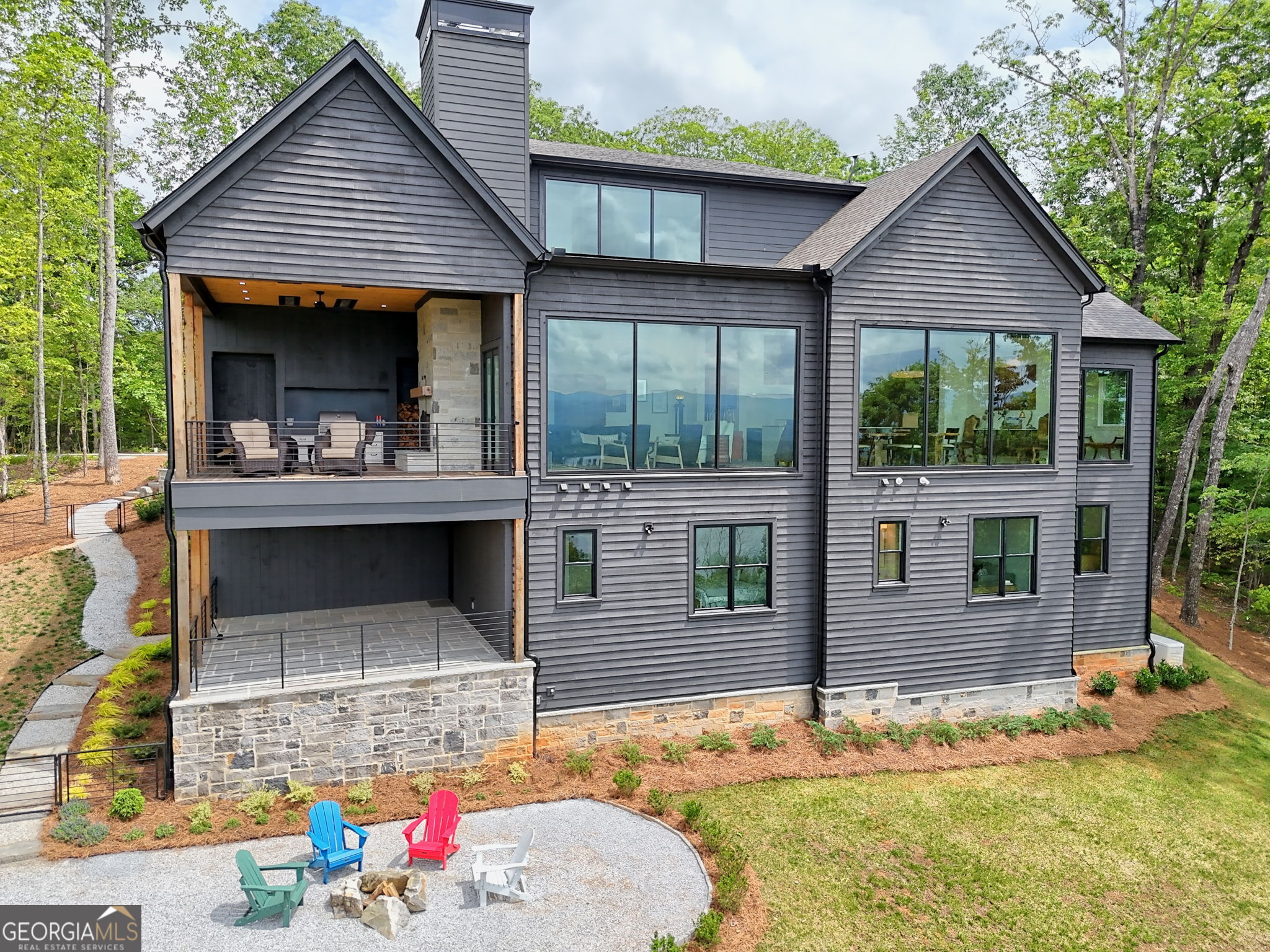 Charlie Mountain Community - Residential