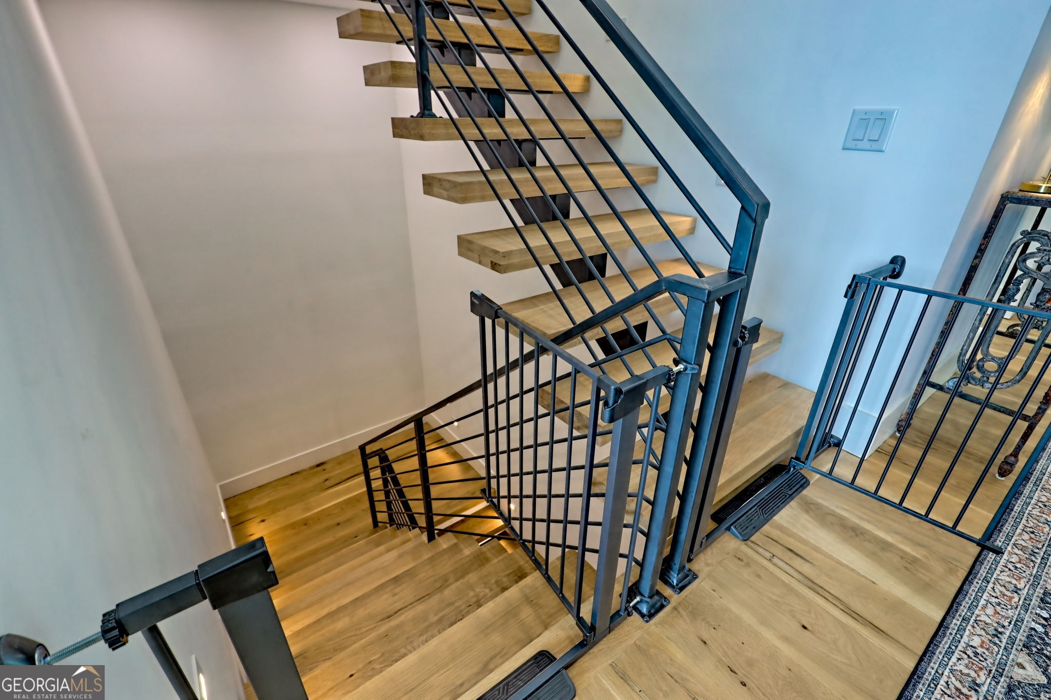 Charlie Mountain Community - Residential