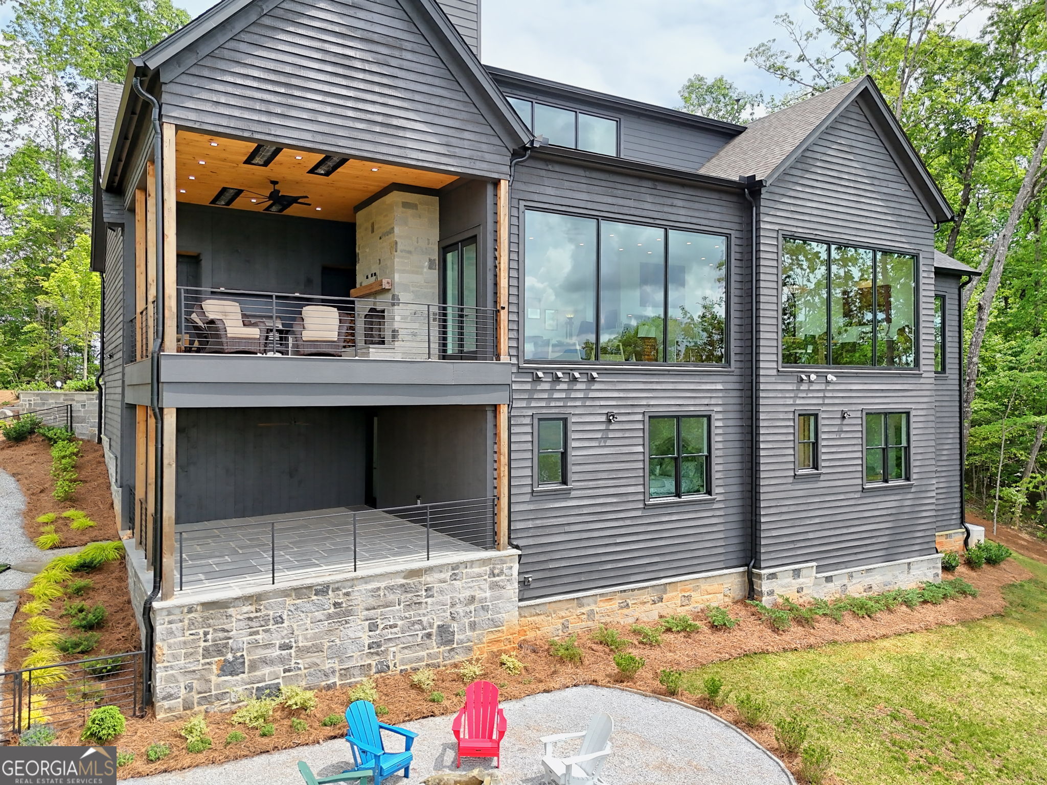 Charlie Mountain Community - Residential