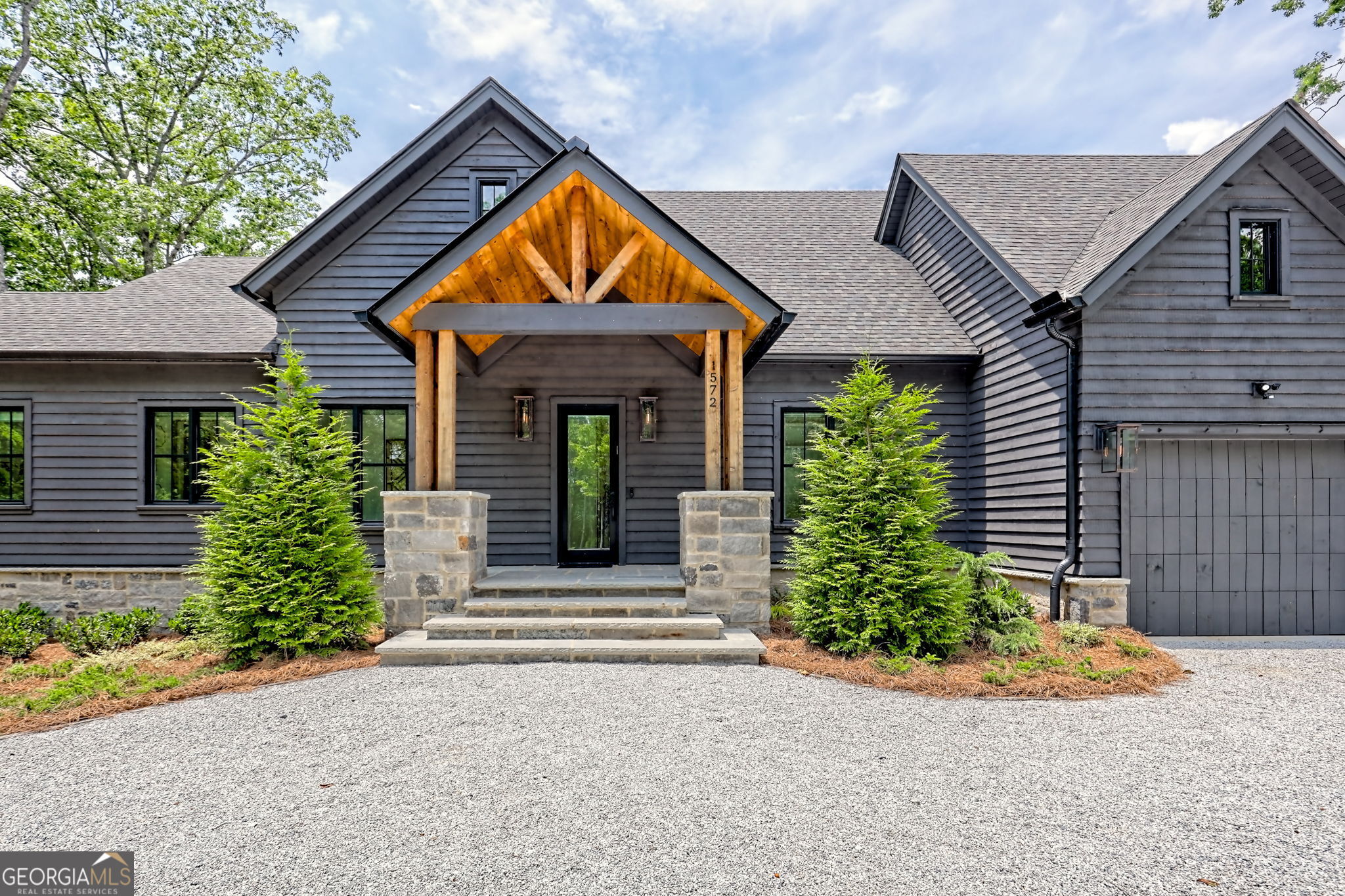 Charlie Mountain Community - Residential