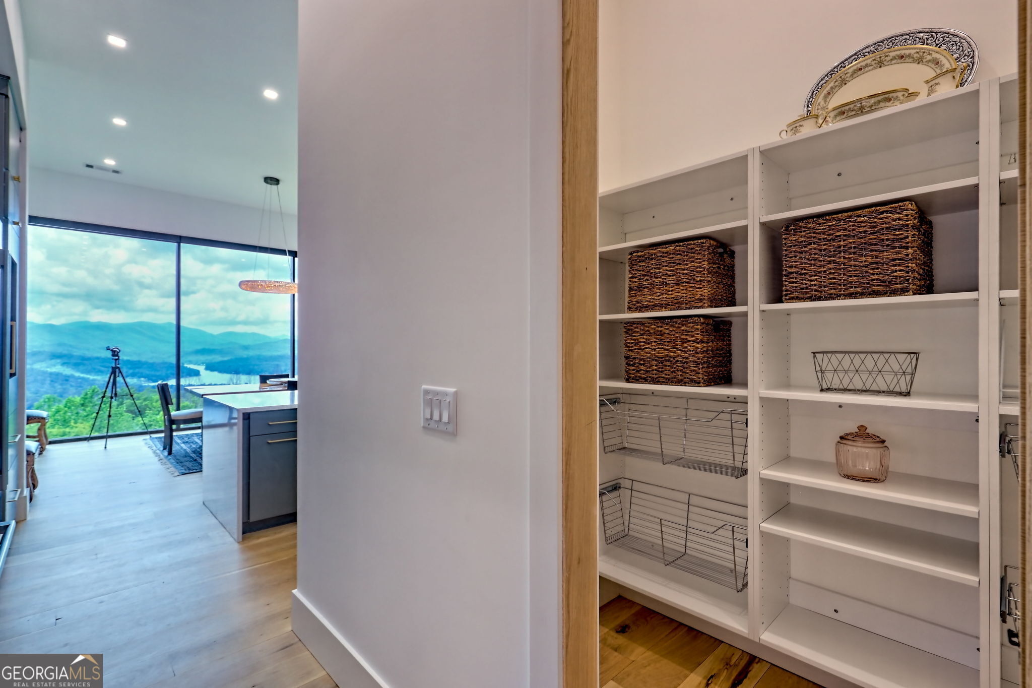 Charlie Mountain Community - Residential