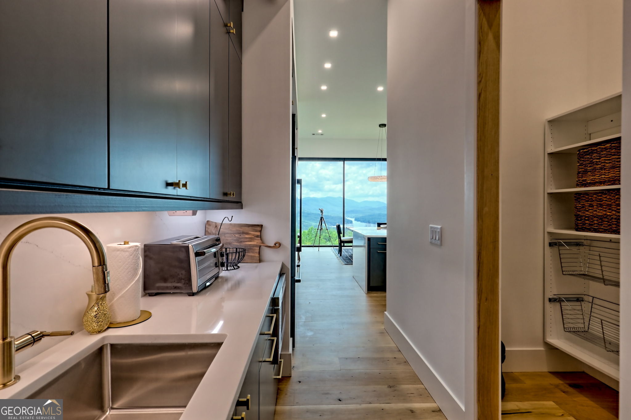 Charlie Mountain Community - Residential
