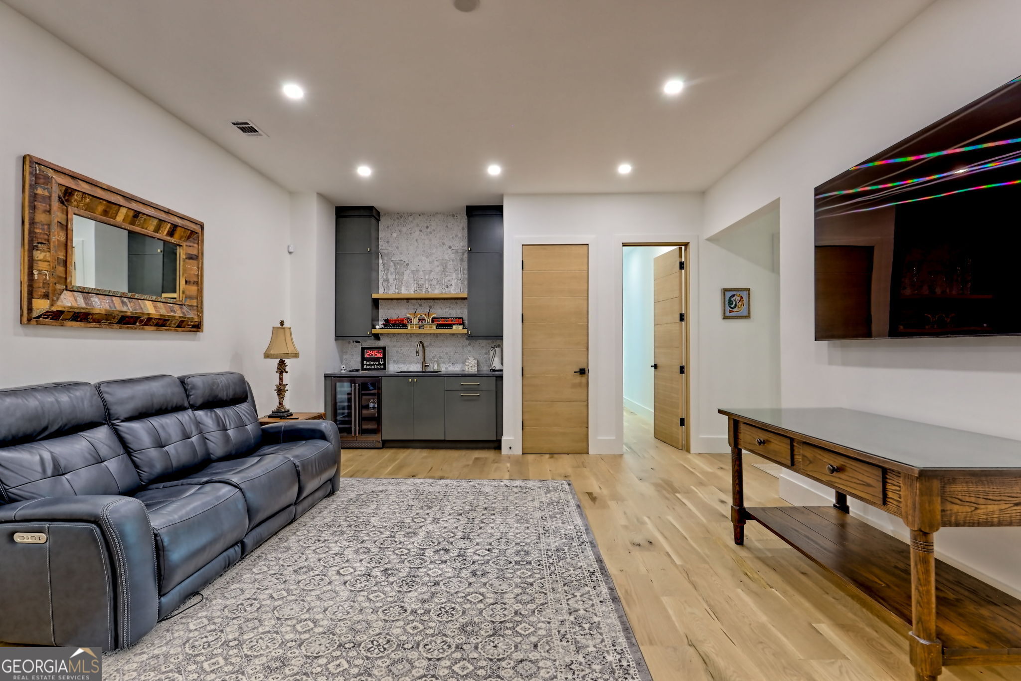 Charlie Mountain Community - Residential