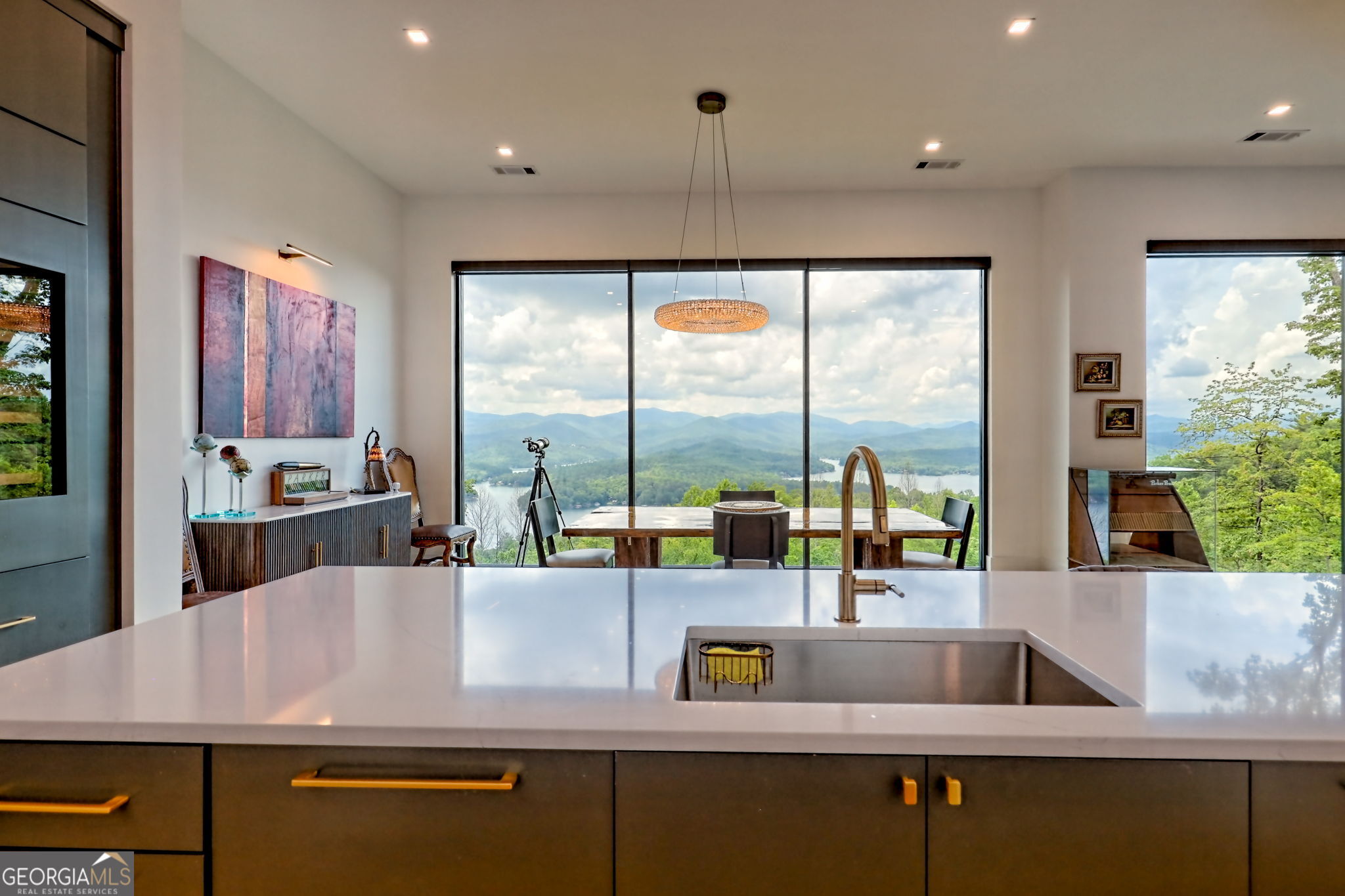 Charlie Mountain Community - Residential