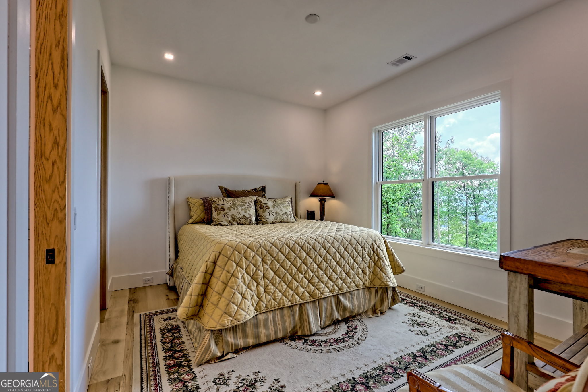 Charlie Mountain Community - Residential