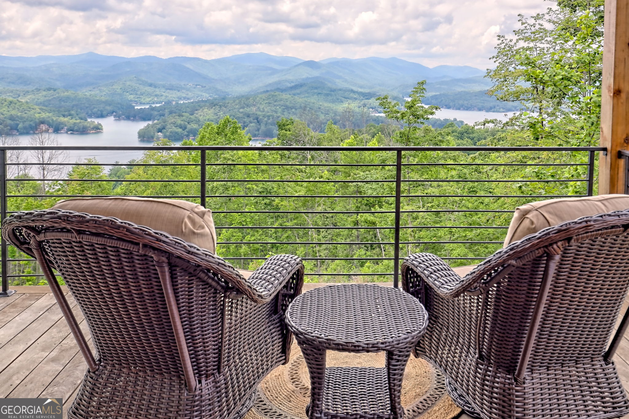 Charlie Mountain Community - Residential