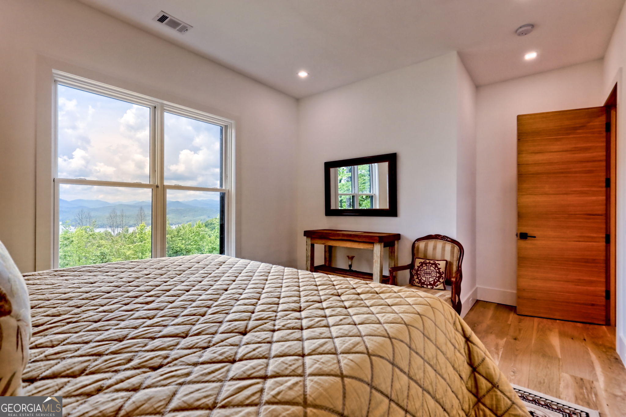 Charlie Mountain Community - Residential