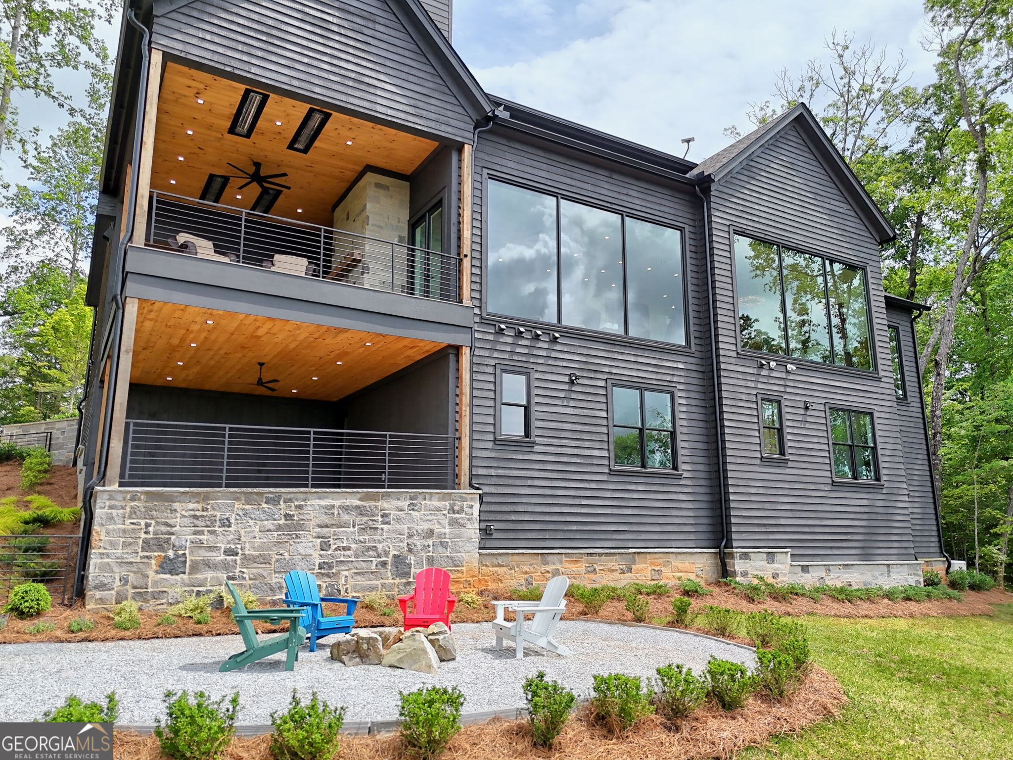 Charlie Mountain Community - Residential