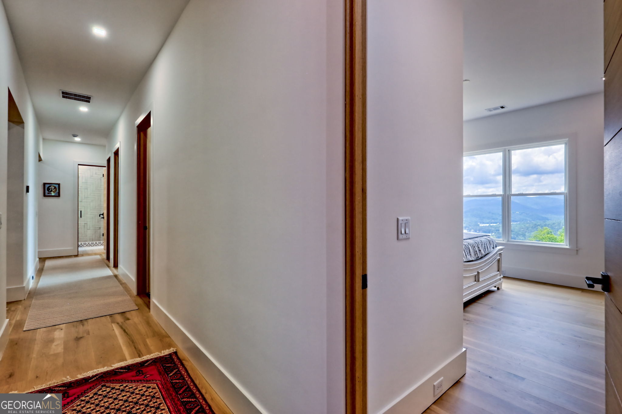 Charlie Mountain Community - Residential