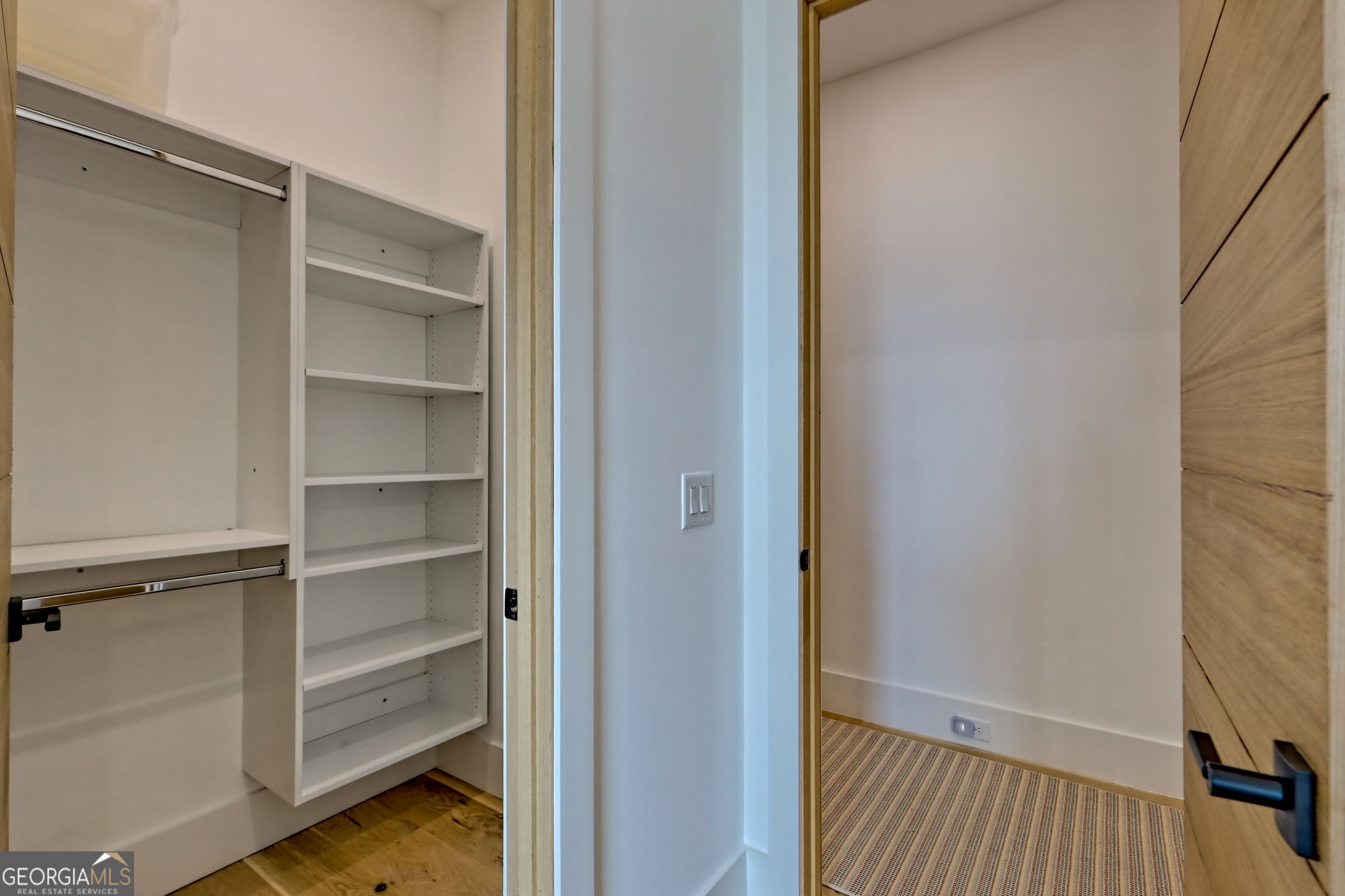 Charlie Mountain Community - Residential