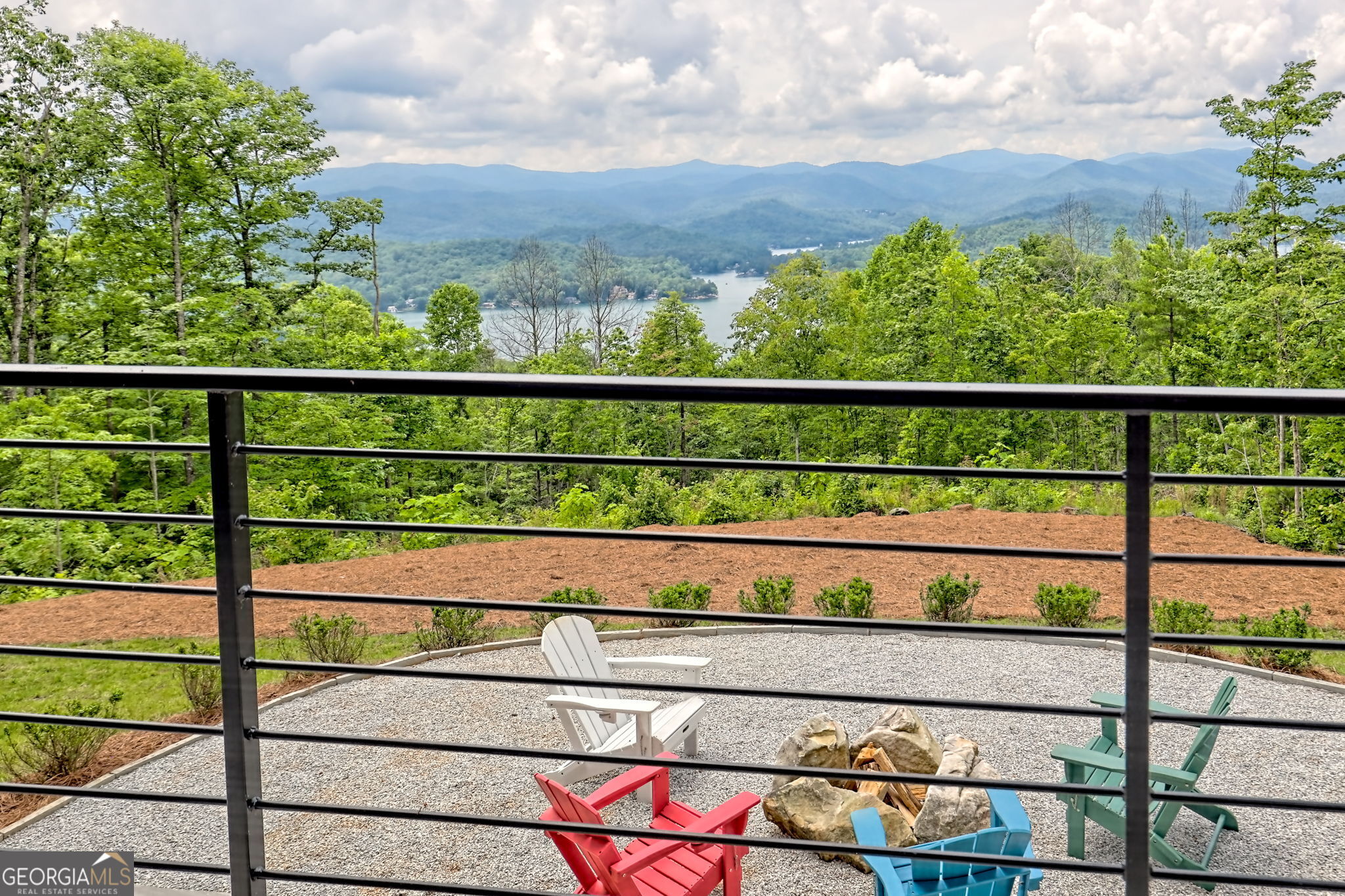 Charlie Mountain Community - Residential