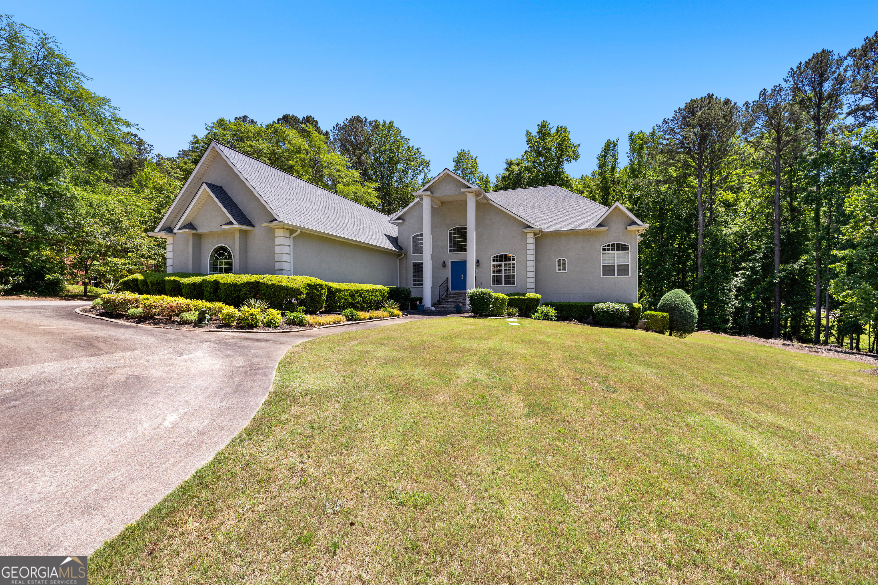 915 Magnolia WAY
