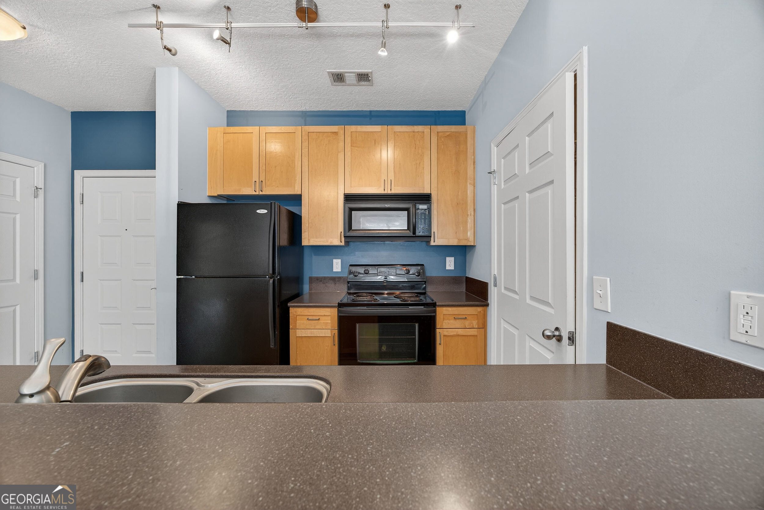 400 17th ST NW 2406