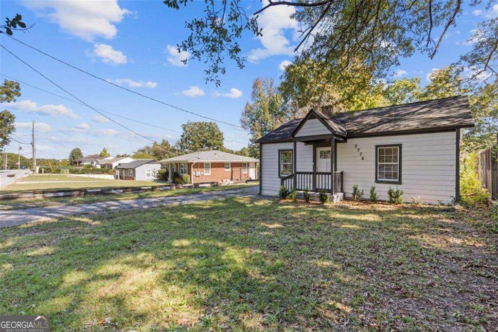 2776 Grand AVE