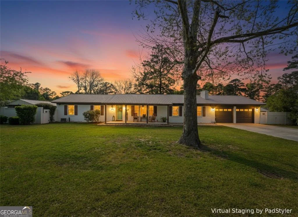 2075 Sylvia Lane