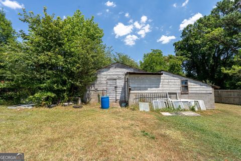 A home in Powder Springs