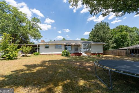 A home in Powder Springs